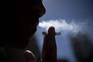 O fumo é responsável por mais de 200 mil mortes por ano no Brasil - Marcelo Camargo/Agência Brasil